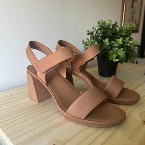 Naturalizer - Brown Heel - Size 9